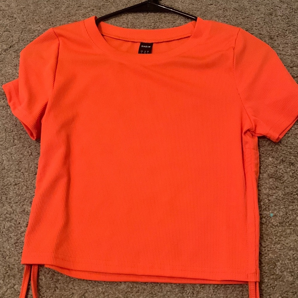 shein shirt that is adjustable with the waste